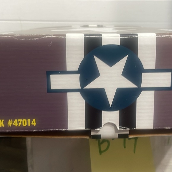 SpecCast Airplane Model - Picture 4 of 10